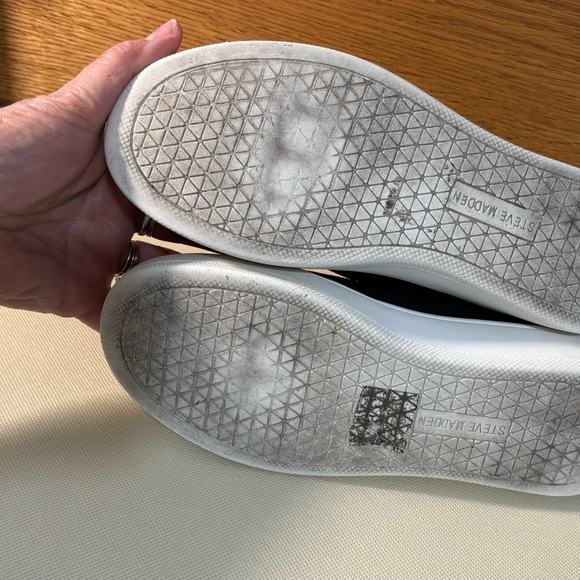 Steve Madden Bequilt sneaker slip on loafer stretch sock shoe - Picture 5 of 9